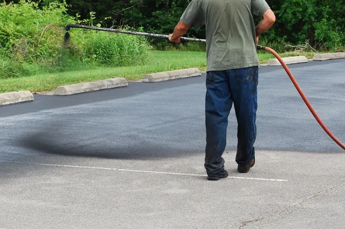 Asphalt Sealcoating Asphalt Sealcoating